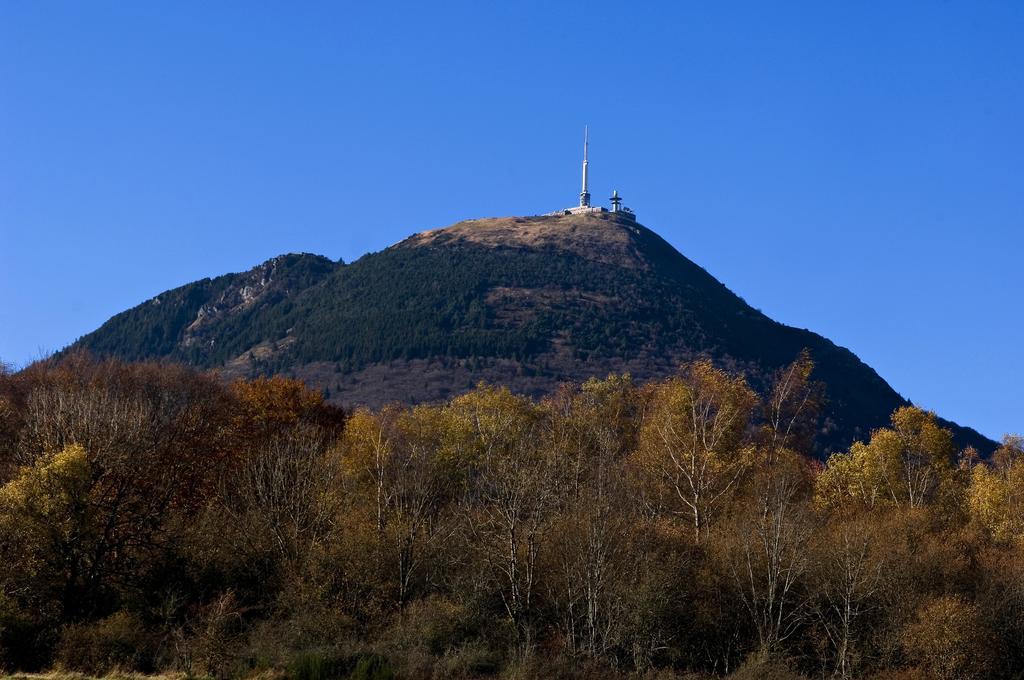 Ibis Budget Clermont Ferrand Nord Riom Esterno foto