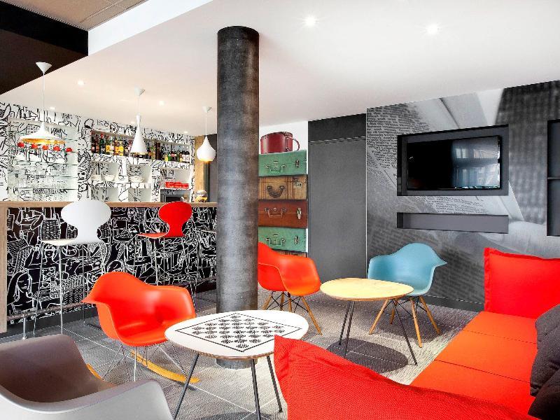 Ibis Budget Clermont Ferrand Nord Riom Esterno foto