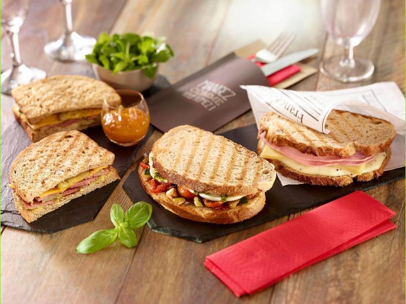 Ibis Budget Clermont Ferrand Nord Riom Esterno foto